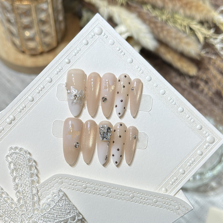 Elegantes langes Stiletto Press-On Nail Set