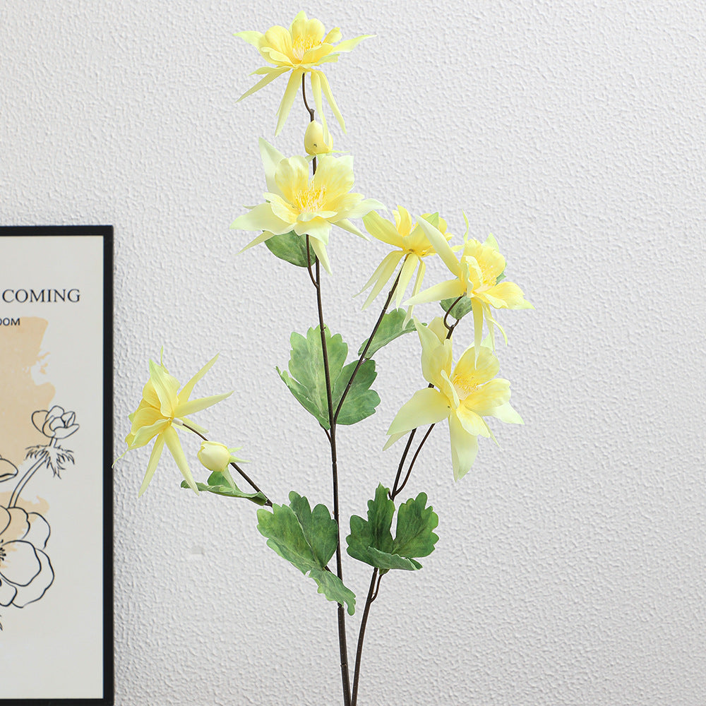 Künstlicher Blumenstrauß mit detailreichen Blüten und Blättern Karnz