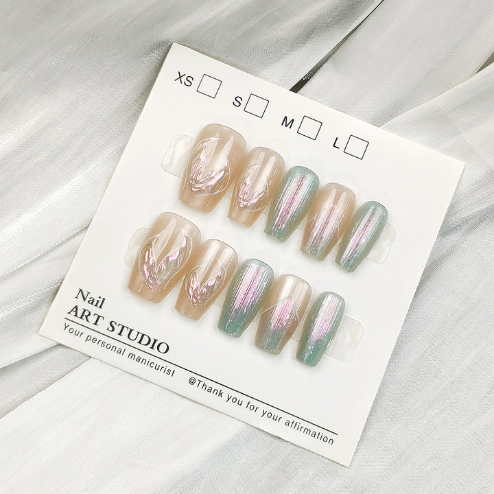 Glamouröse Kunstfingernägel mit Holographischem Effekt Karnz