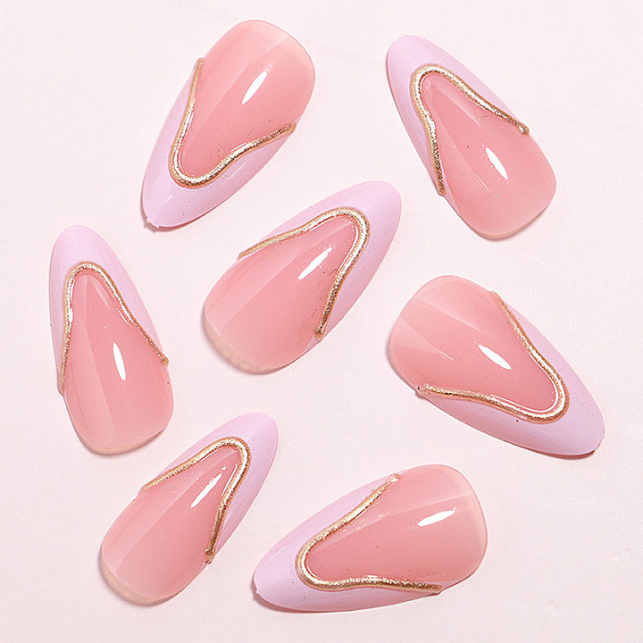 Elegantes French Tip Nagelkunstset Karnz