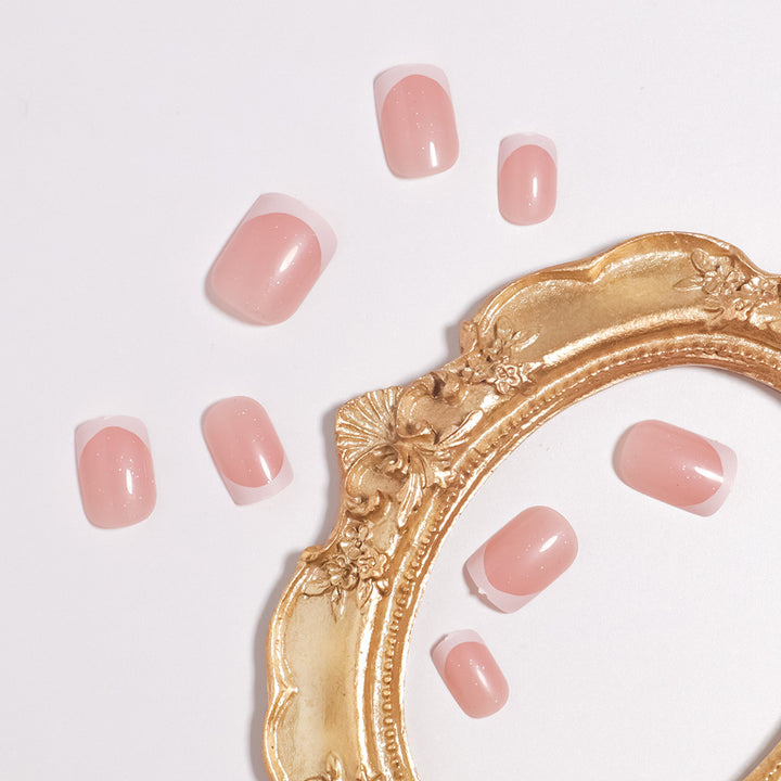 Glänzendes French Tip Press-On Nails Set Karnz