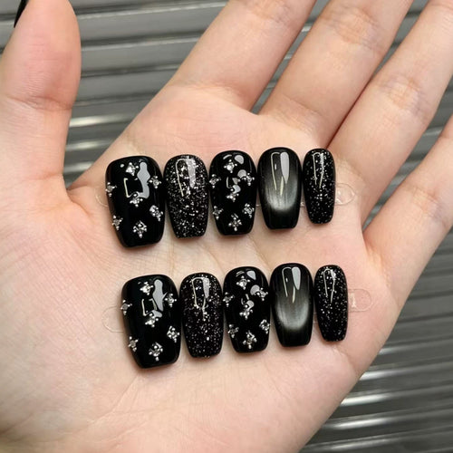 Glamouröses schwarzes Press-On-Nagel-Set mit Strass-Akzenten
