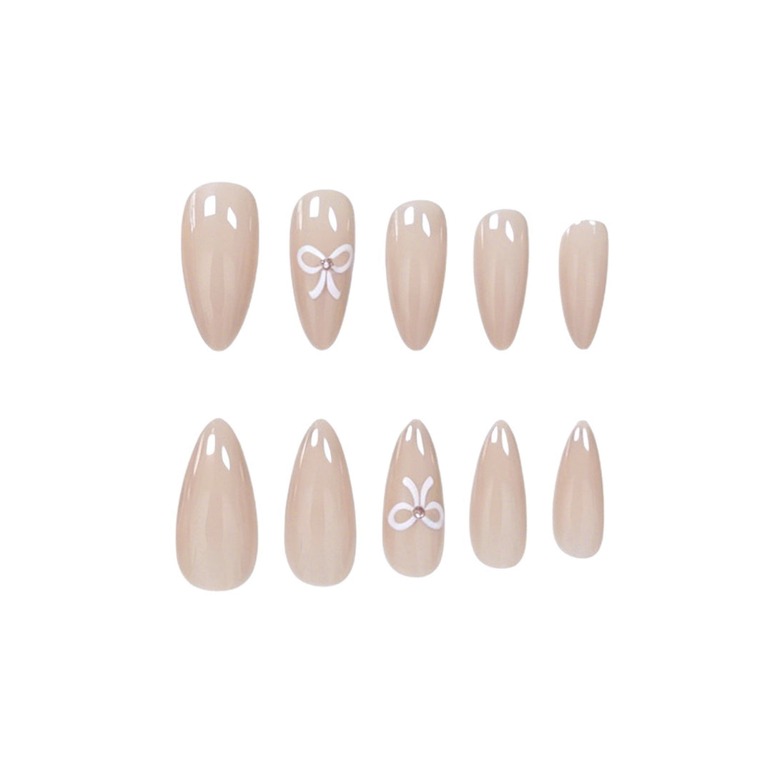 Elegante Spitz-Press-On-Nagelverlängerungen Karnz