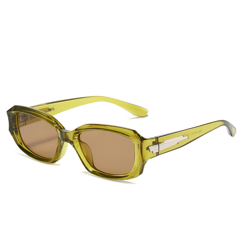 Retro-inspirierte winkelförmige Sonnenbrille mit einzigartigen dekorativen Details Karnz
