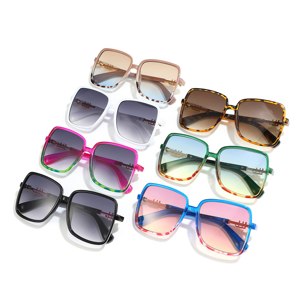 Damen Sonnenbrille mit großem Rahmen und Farbverlauf Karnz