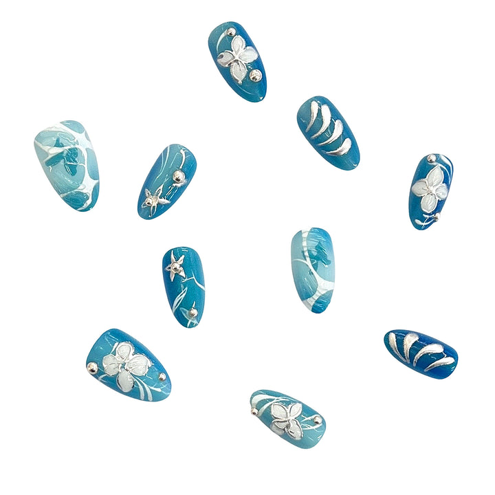 Künstlerisches floral gemustertes Press-On-Nagelset Karnz
