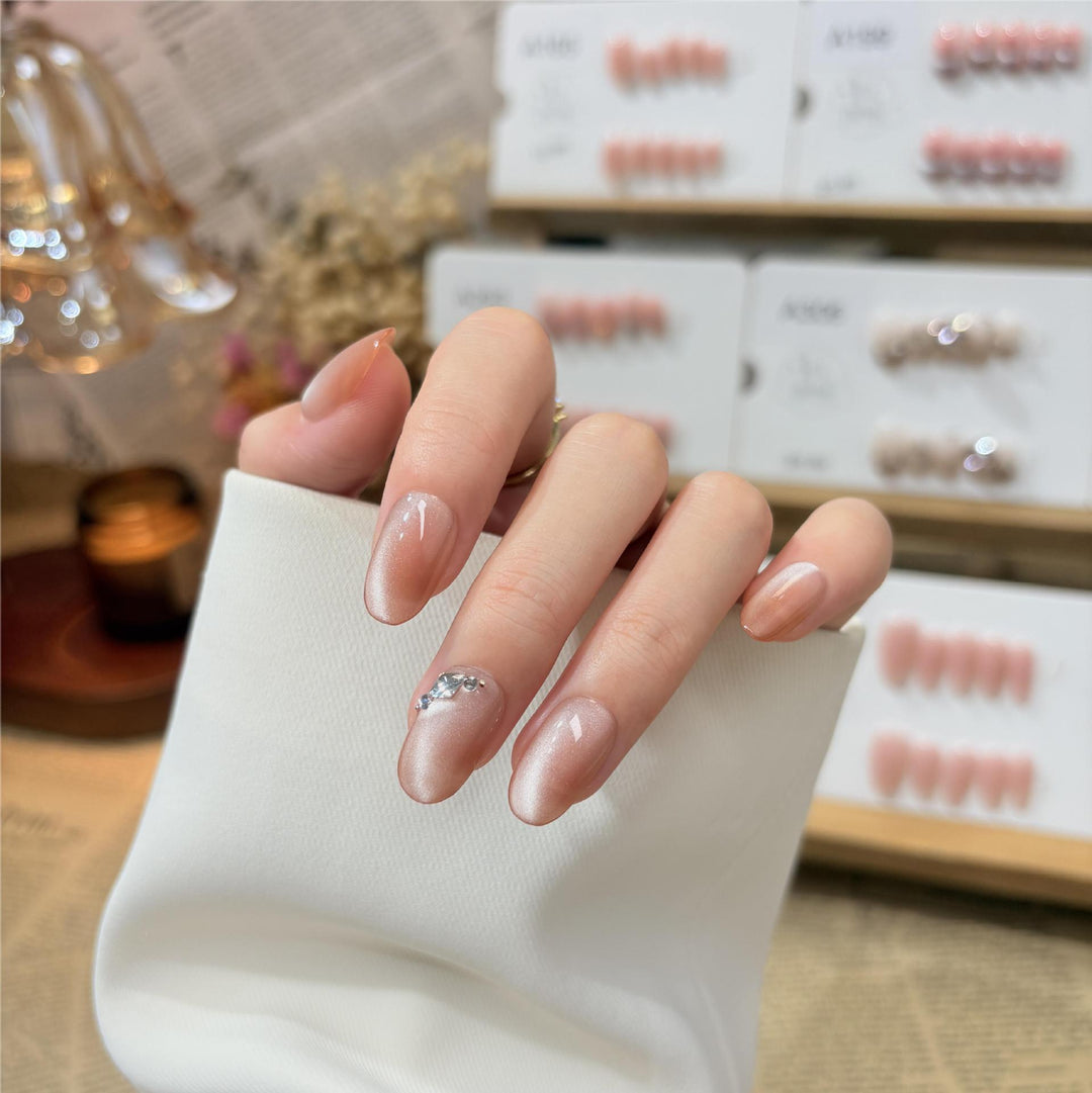 Elegantes Press-On-Nagel-Set mit Kristallakzent Karnz