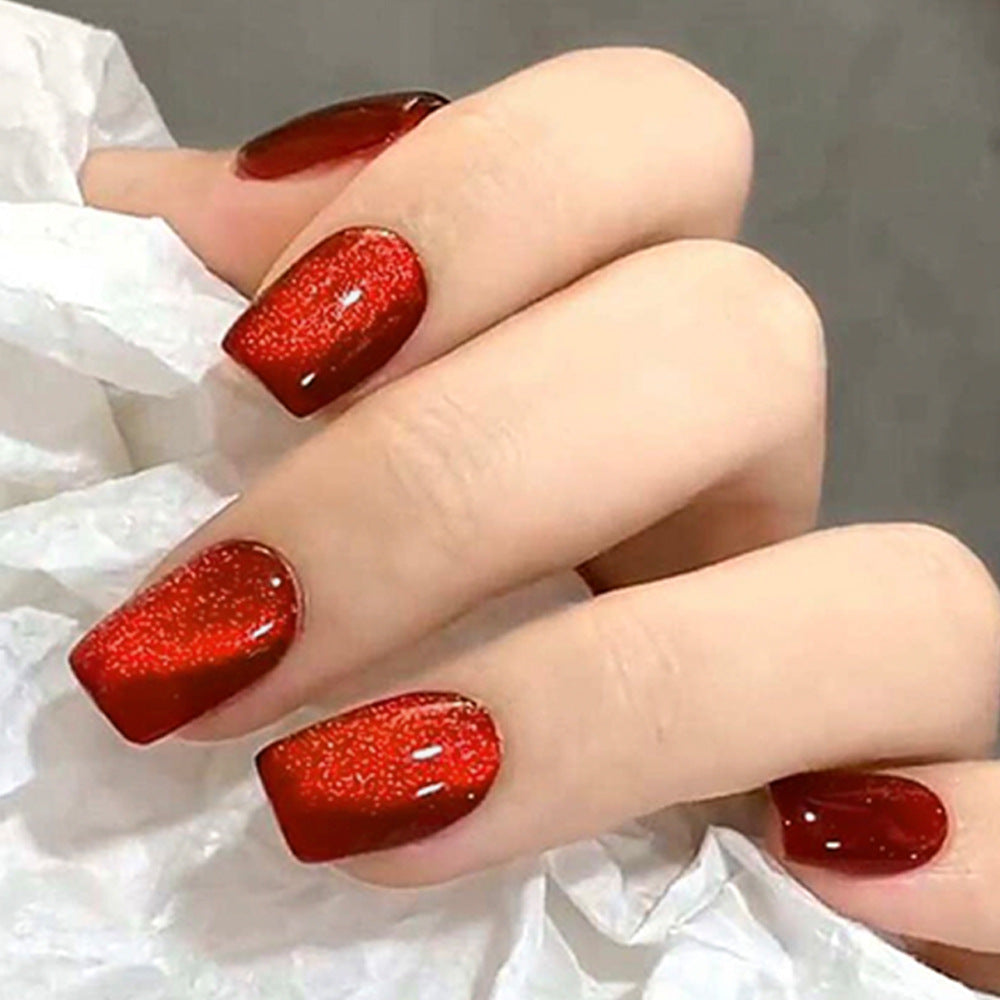 Strahlendes Glitter Gel Nageldesign Karnz