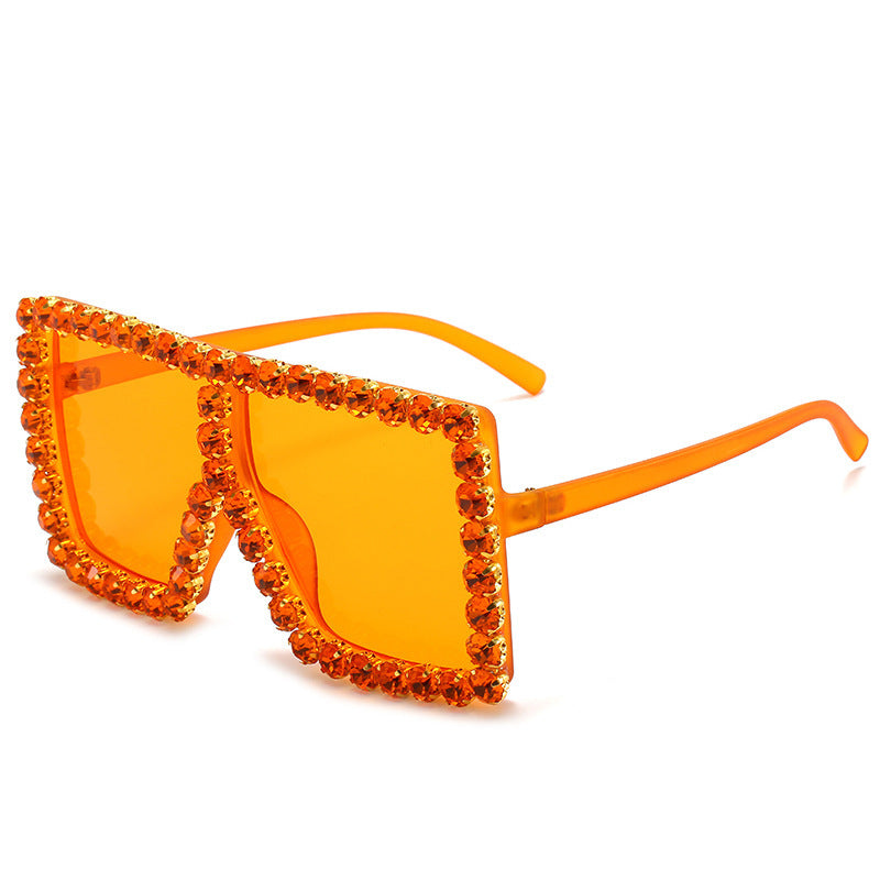 Damen modische Sonnenbrille mit Strassverzierung Karnz
