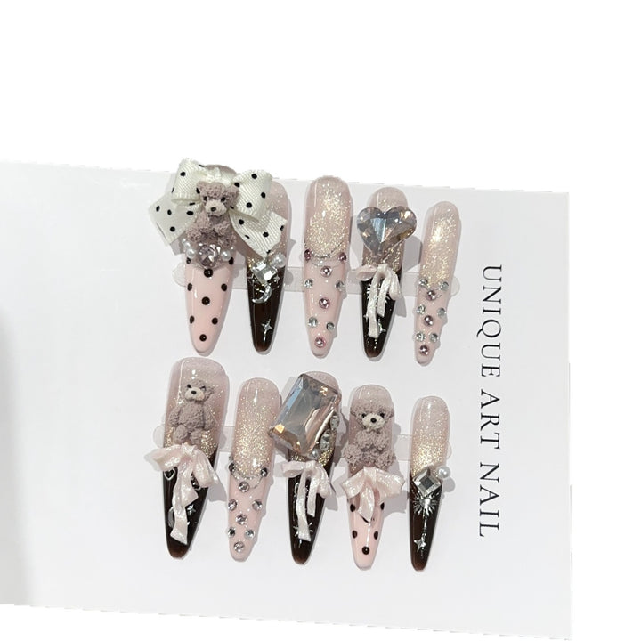 Themen Bären-inspiriertes Press-On Nagelkunstset