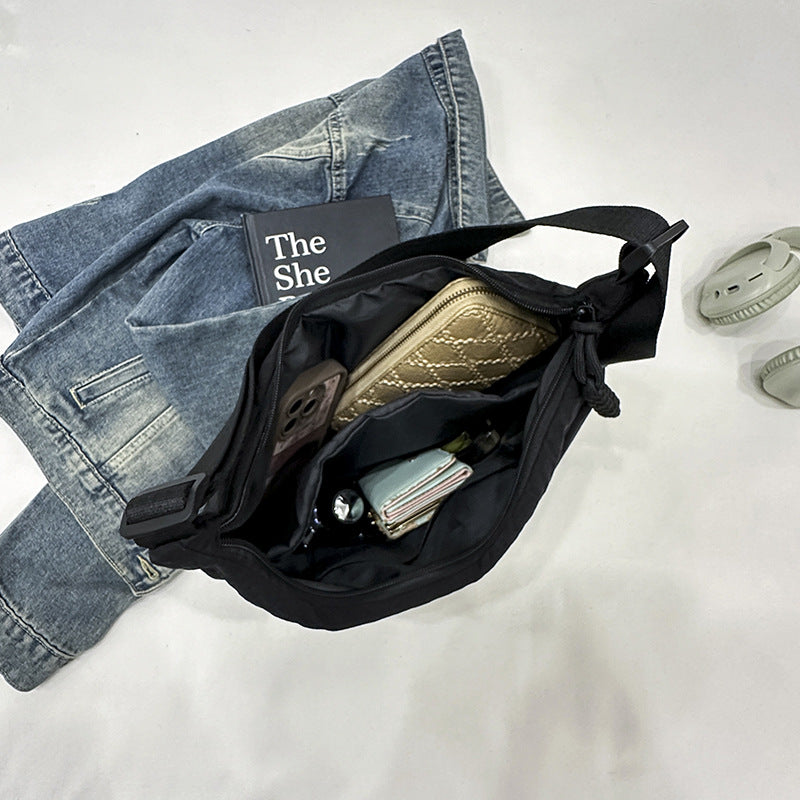 Bequeme Schultertasche mit Praktischen Fächern Karnz