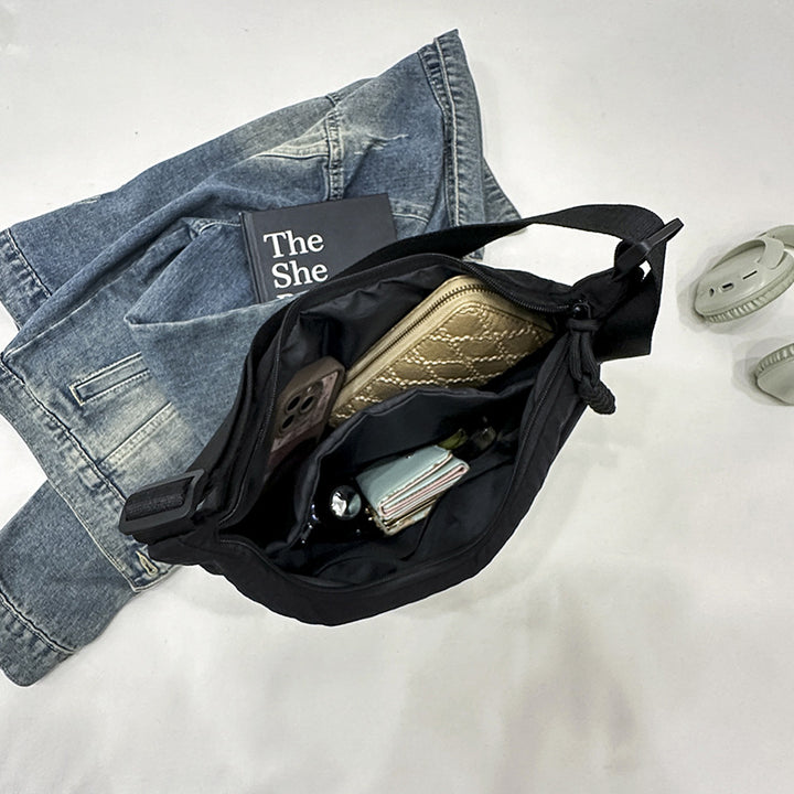 Bequeme Schultertasche mit Praktischen Fächern Karnz