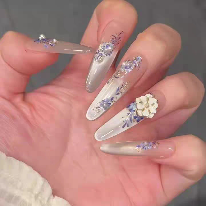 Elegante Blumennagelkunst Tipps Karnz