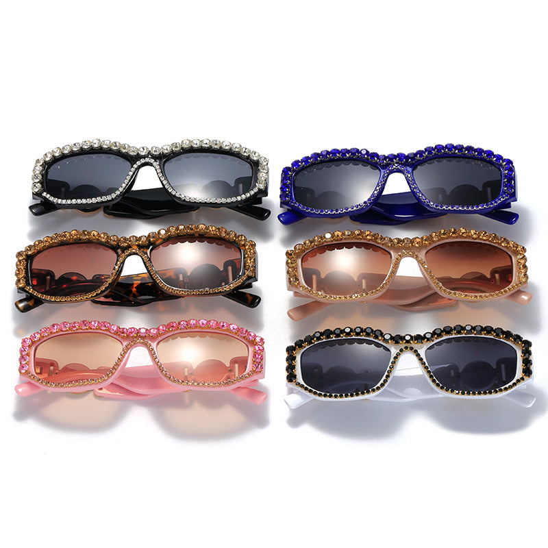 Damen Glamouröse Sonnenbrille mit funkelnden Akzenten Karnz