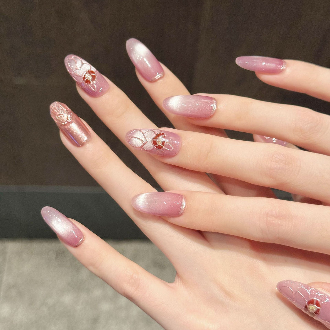 Üppiges Press-On Nagelkunst-Set mit Edelsteindekoren