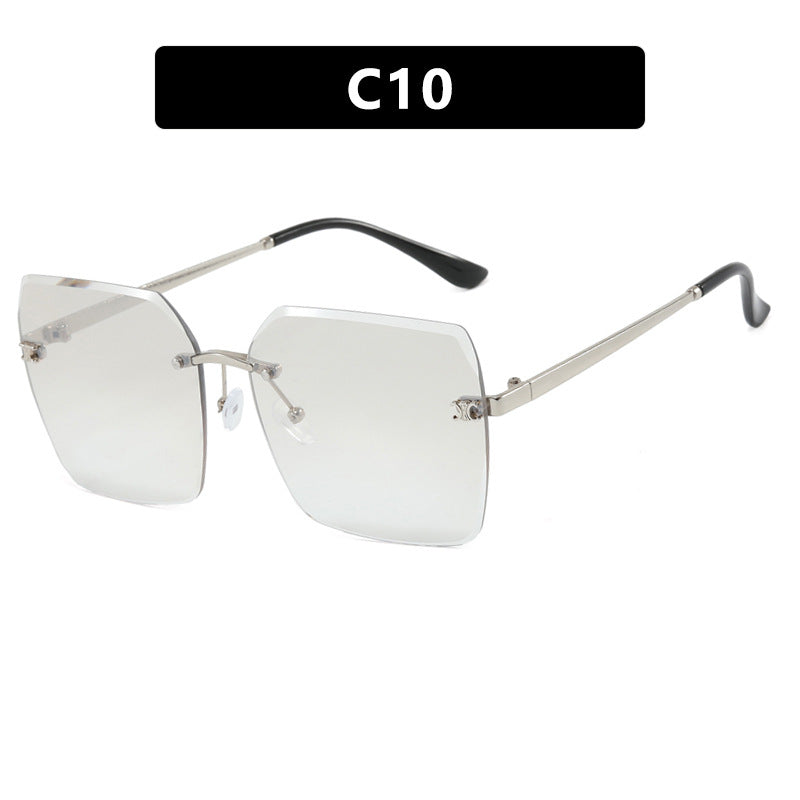 Damen quadratische Sonnenbrille im modernen Design mit filigranem Metallrahmen Karnz