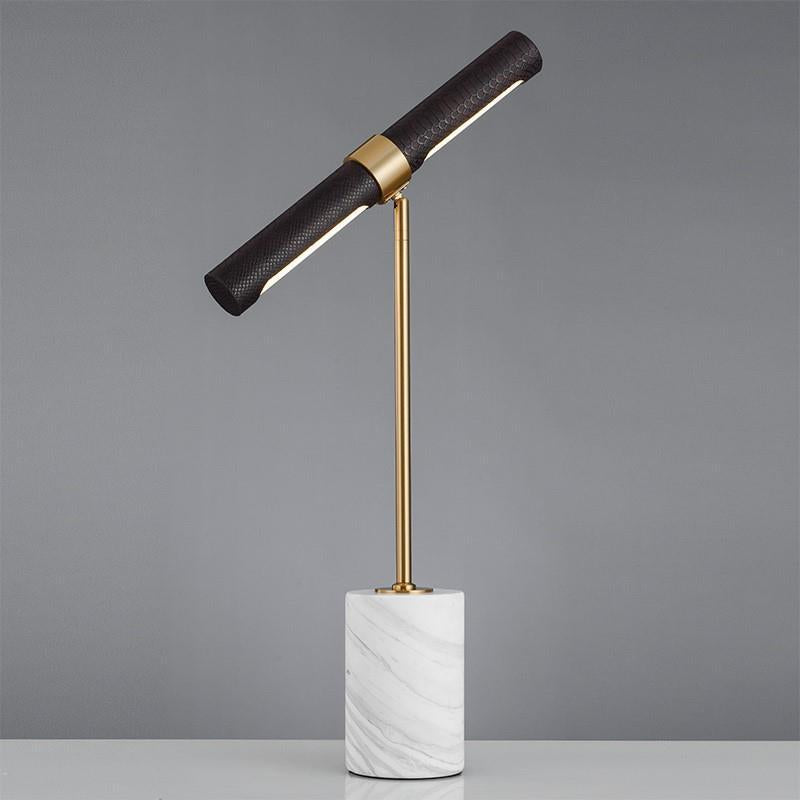 Moderne Marmor- und Messing-Stehlampe