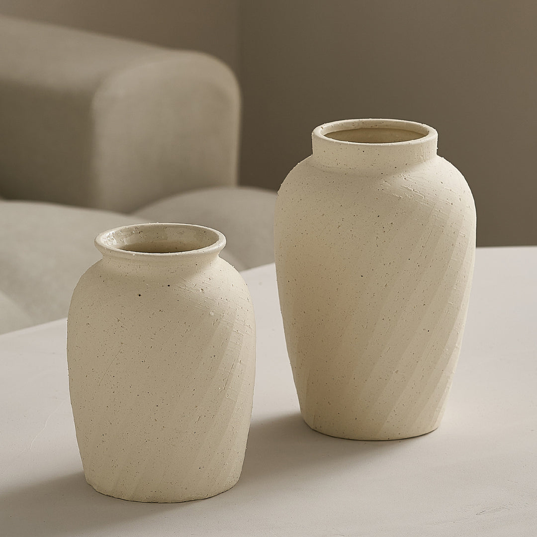Elegante und moderne Keramikvase Karnz