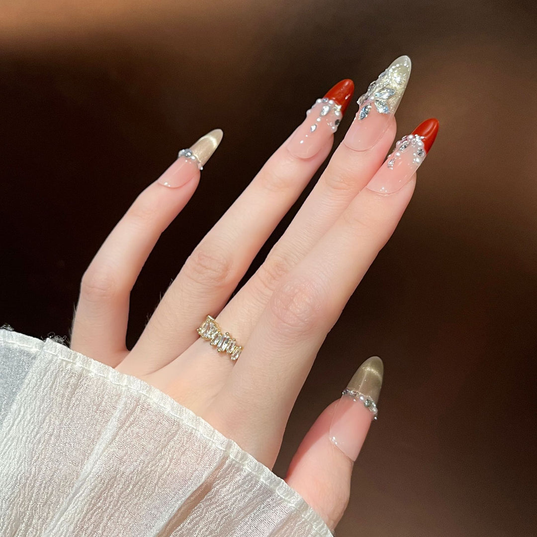 Künstlerische Glamour Press-On Nagelverlängerungen Karnz