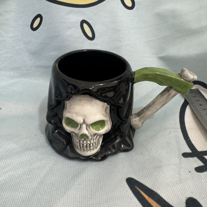 Gruselige Totenkopf Tasse Karnz