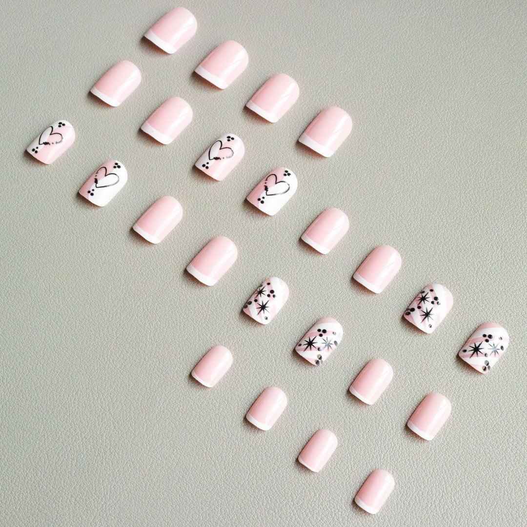 Stylisches Herz-Themen-Nageldesign