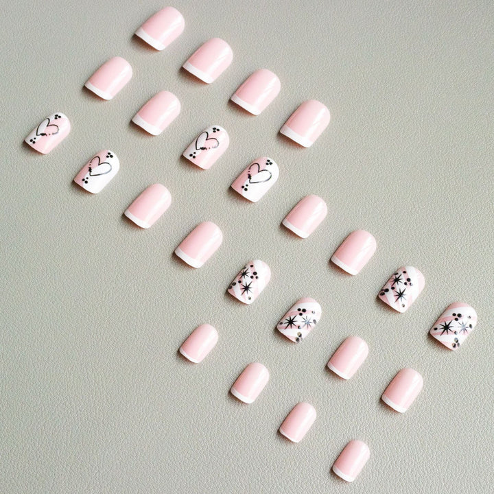 Stylisches Herz-Themen-Nageldesign