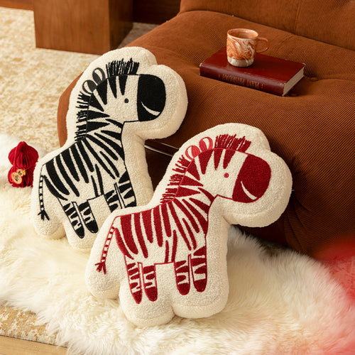 Kuschelkissen in Zebraform mit extraweichem Plüschbezug Karnz