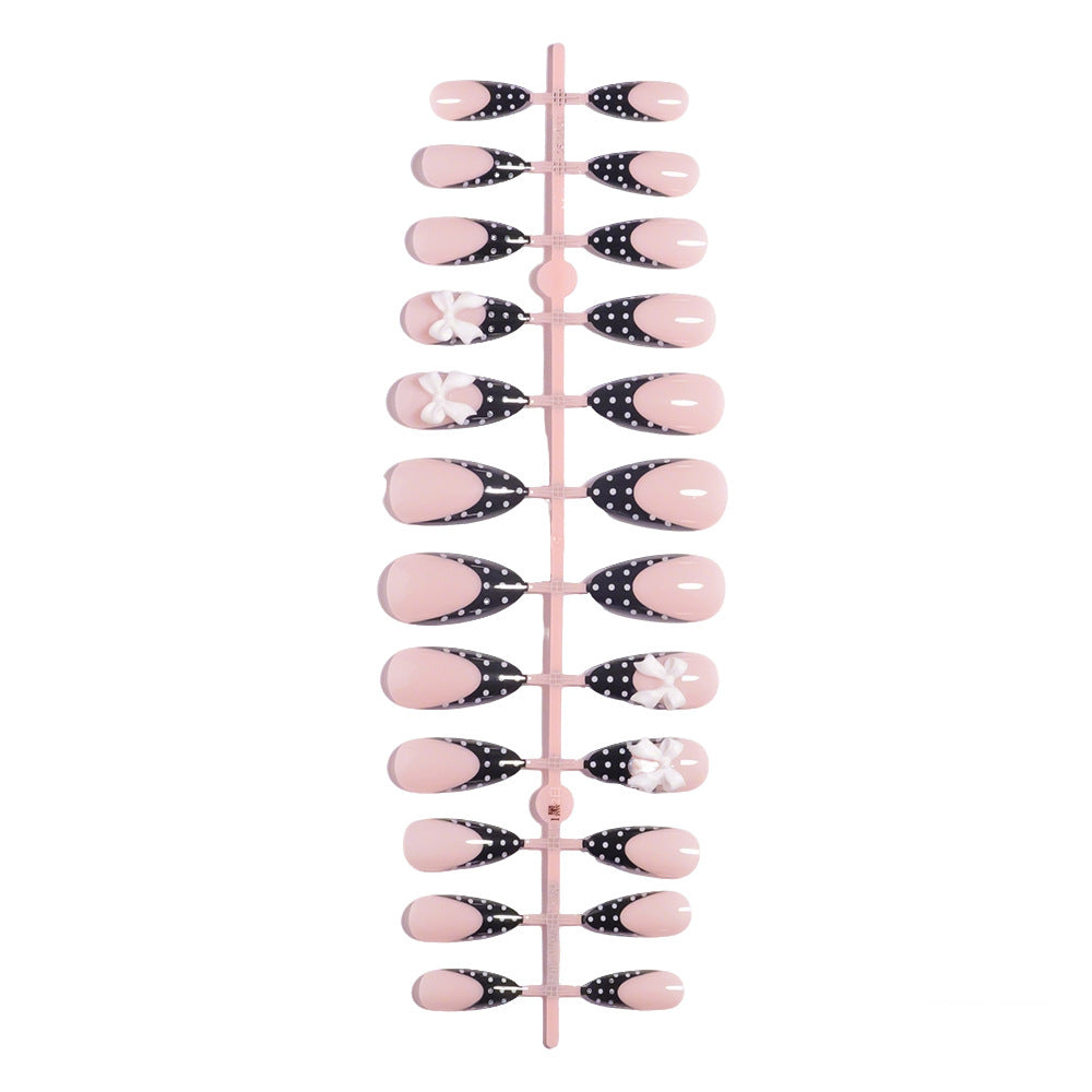 Stylisches Punktmuster Press-On-Nagel-Set Karnz