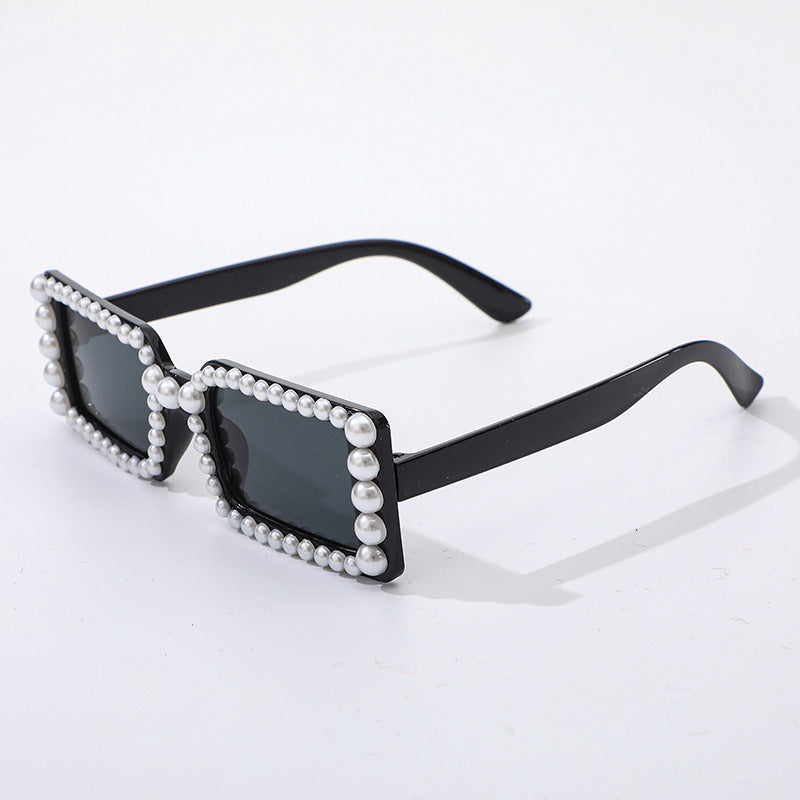 Perlenverzierte Retro-Sonnenbrille Karnz