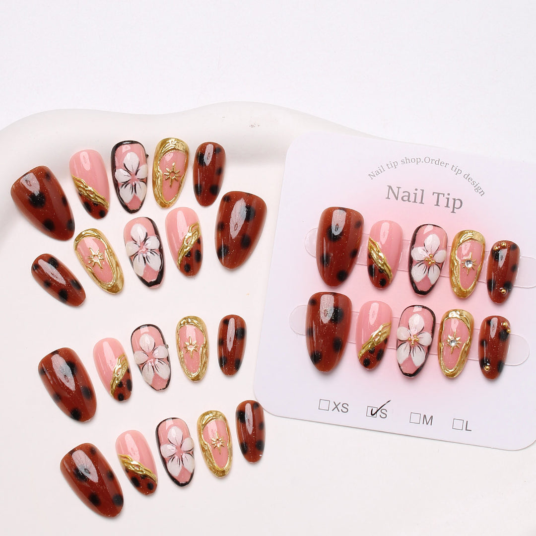 Künstlerisches Press-On Nagelkunst Set Karnz