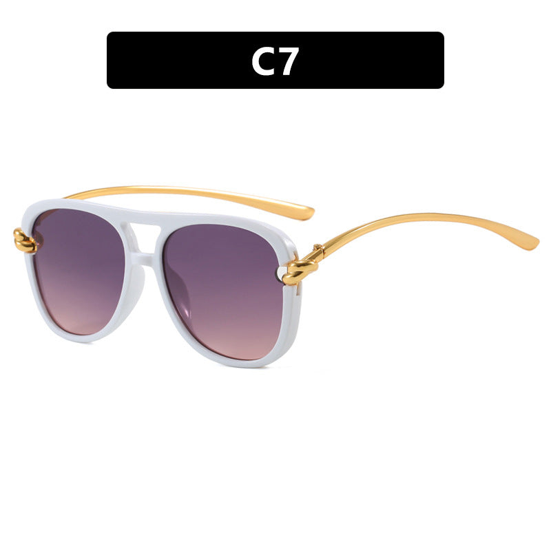 Damen sportliche Sonnenbrille mit breitem Kunststoffrahmen und UV-Schutz Karnz