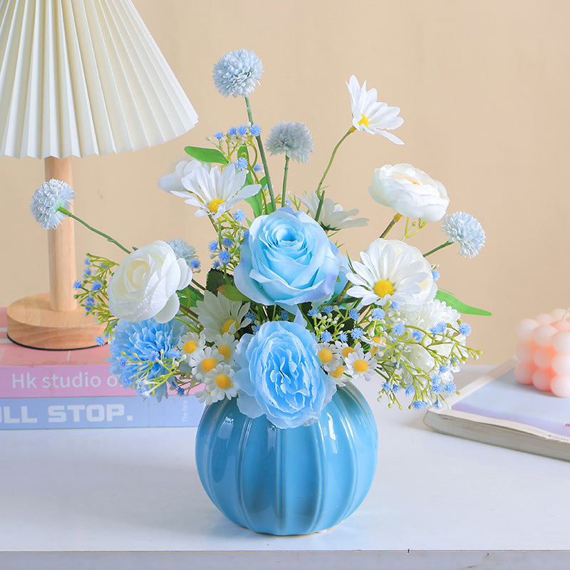Charmante florale Mittelstück Arrangement