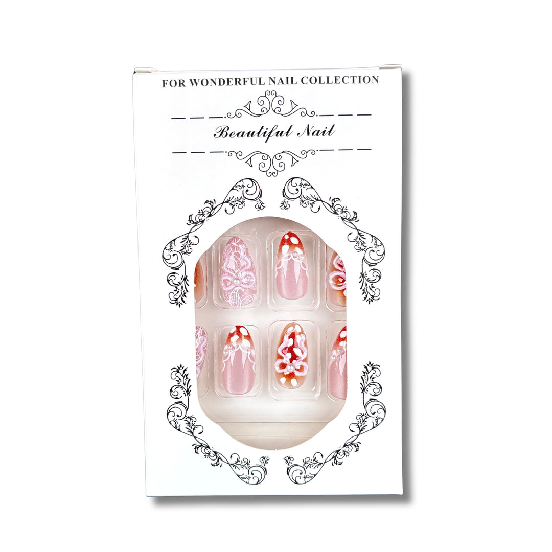 Dekoratives Press-On Nagelset mit floralen Verzierungen 1790746076