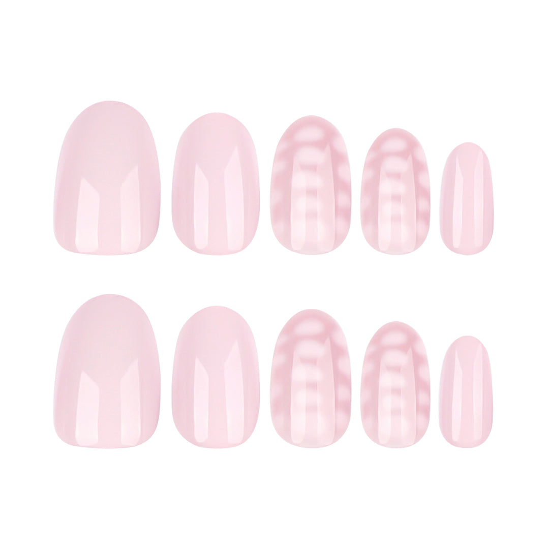 Kunstvolle Nailart mit eleganten Linien und zartem Design Karnz