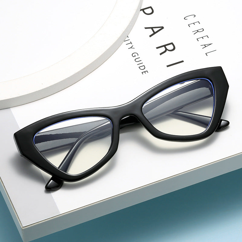 Damen Cat-Eye-Brille mit modischem transparenten Rahmen Karnz