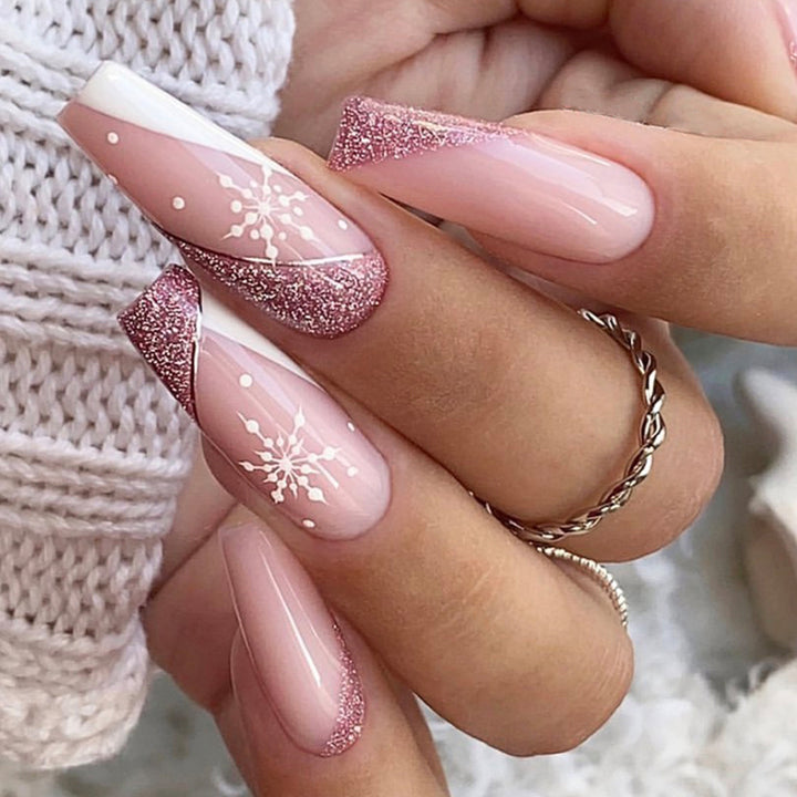 Elegante Stiletto Press-On Nagelset mit einzigartigem Design Karnz