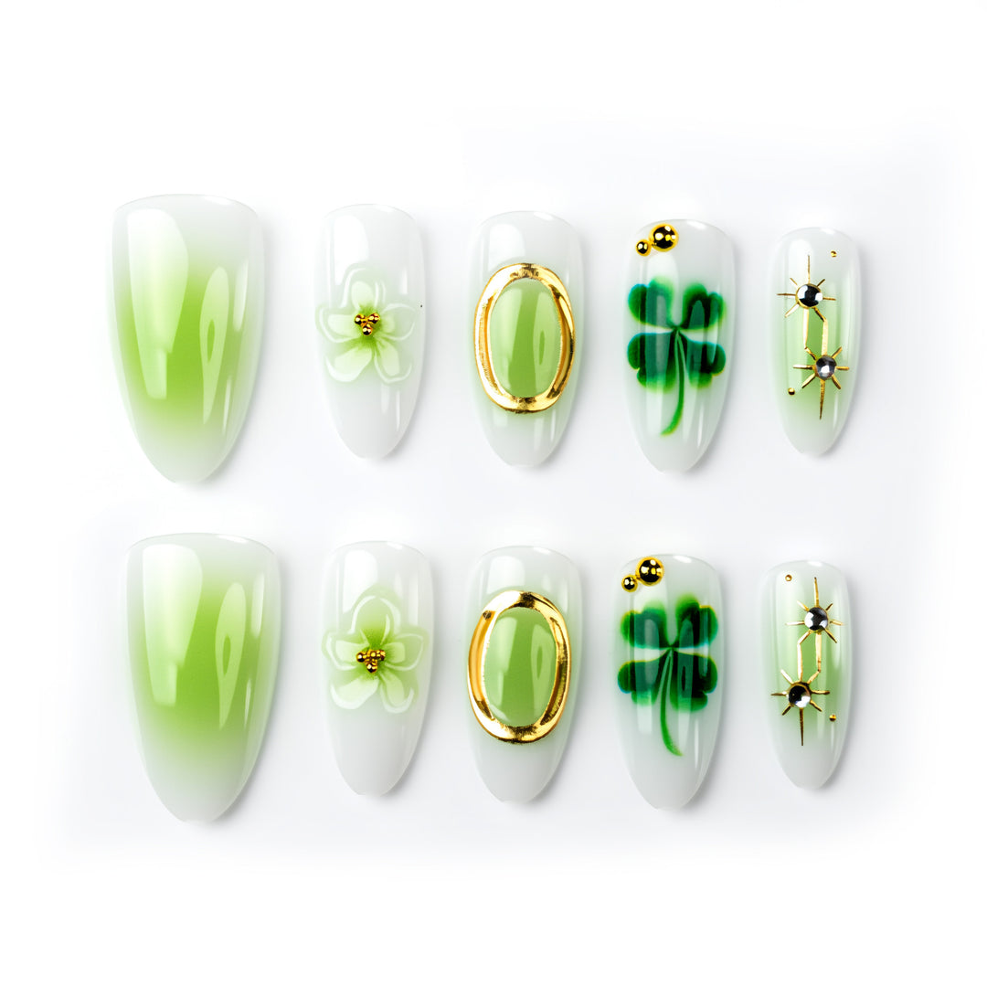Kunstnägel mit botanischen Designs Karnz