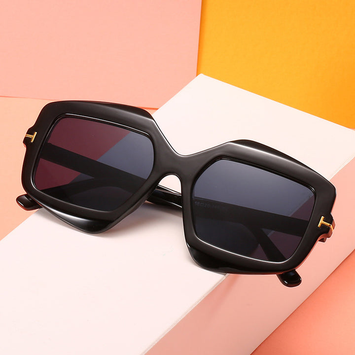Bold gemusterte hexagonale Sonnenbrille Karnz