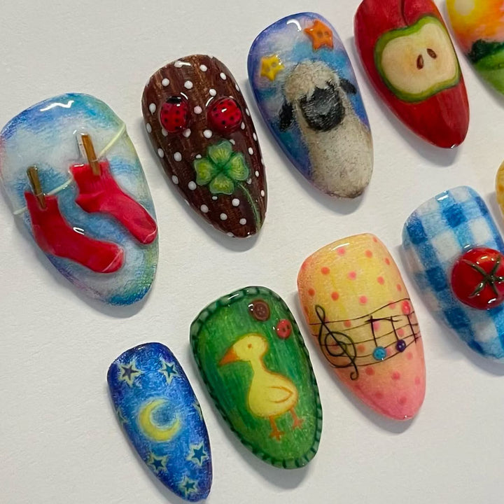Künstlerische ozeanische Press-On-Nagelkunst Karnz