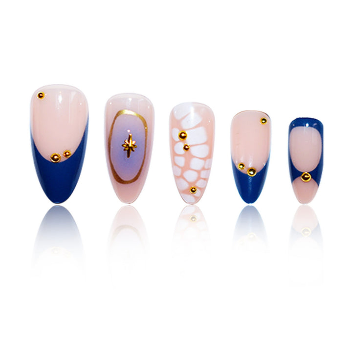 Dekorative Stiletto Press-On Nagelkunst Karnz