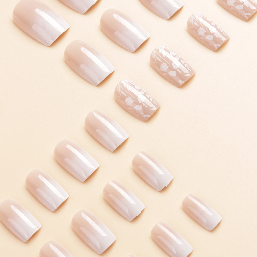 Elegantes Ombre Press-On Nagelkunst Set Karnz