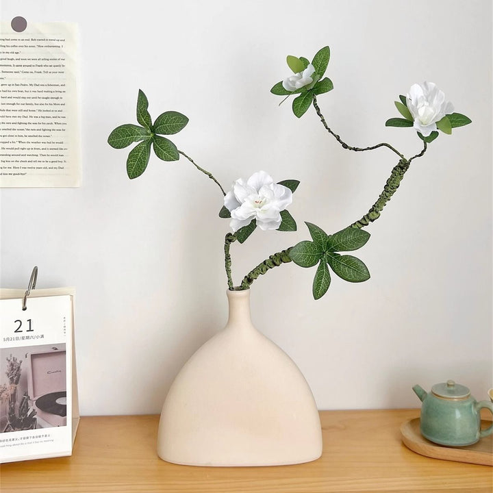 Dekorative Faux Blumenarrangement