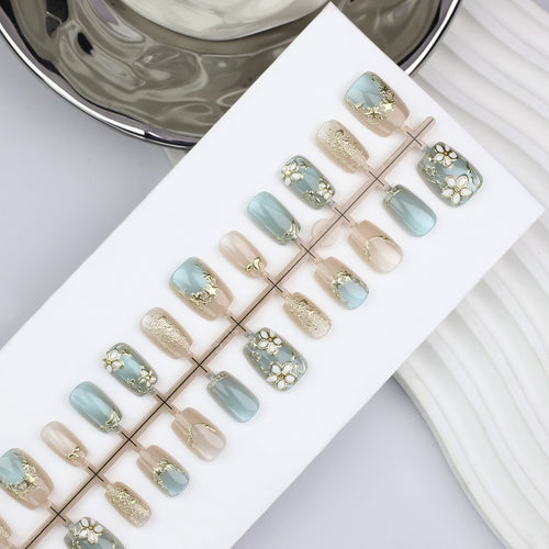 Dekoratives Floral Press-On Nagelset Karnz