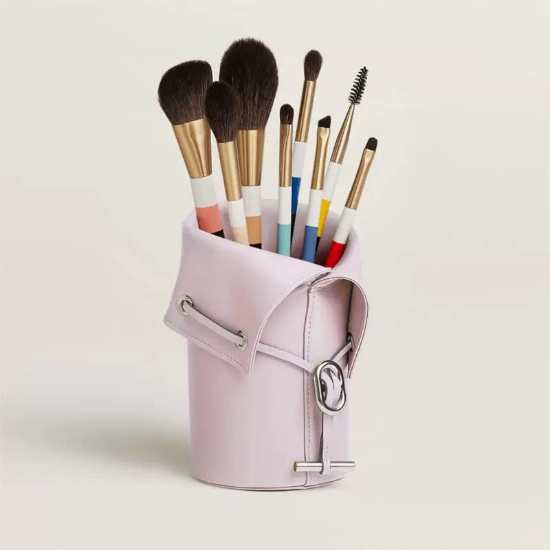 Formschöne Beuteltasche Karnz