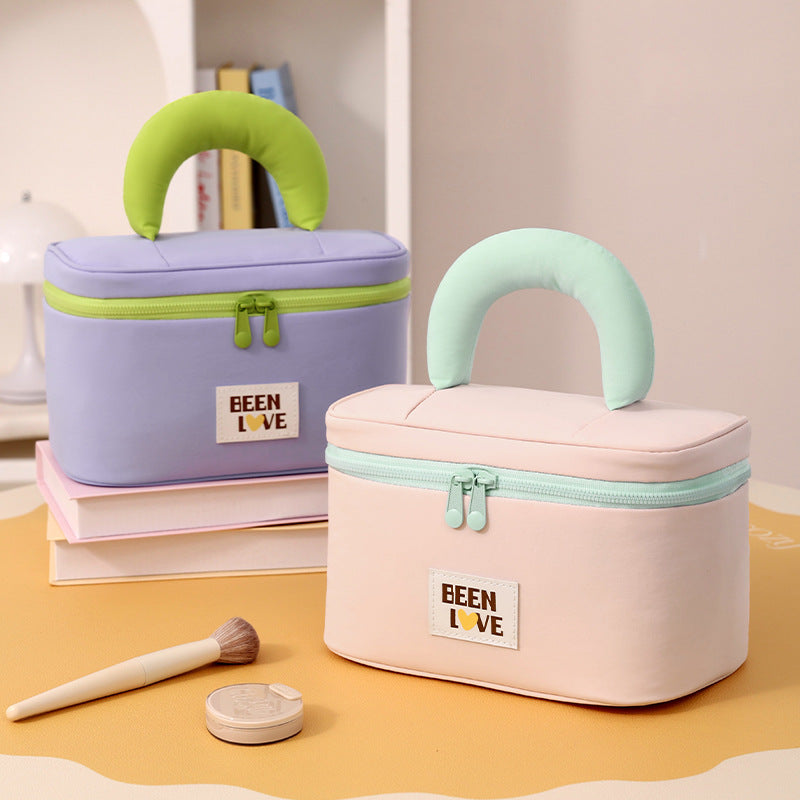 Isolierte Lunchbox Karnz