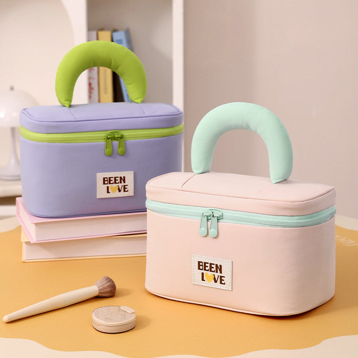 Isolierte Lunchbox Karnz