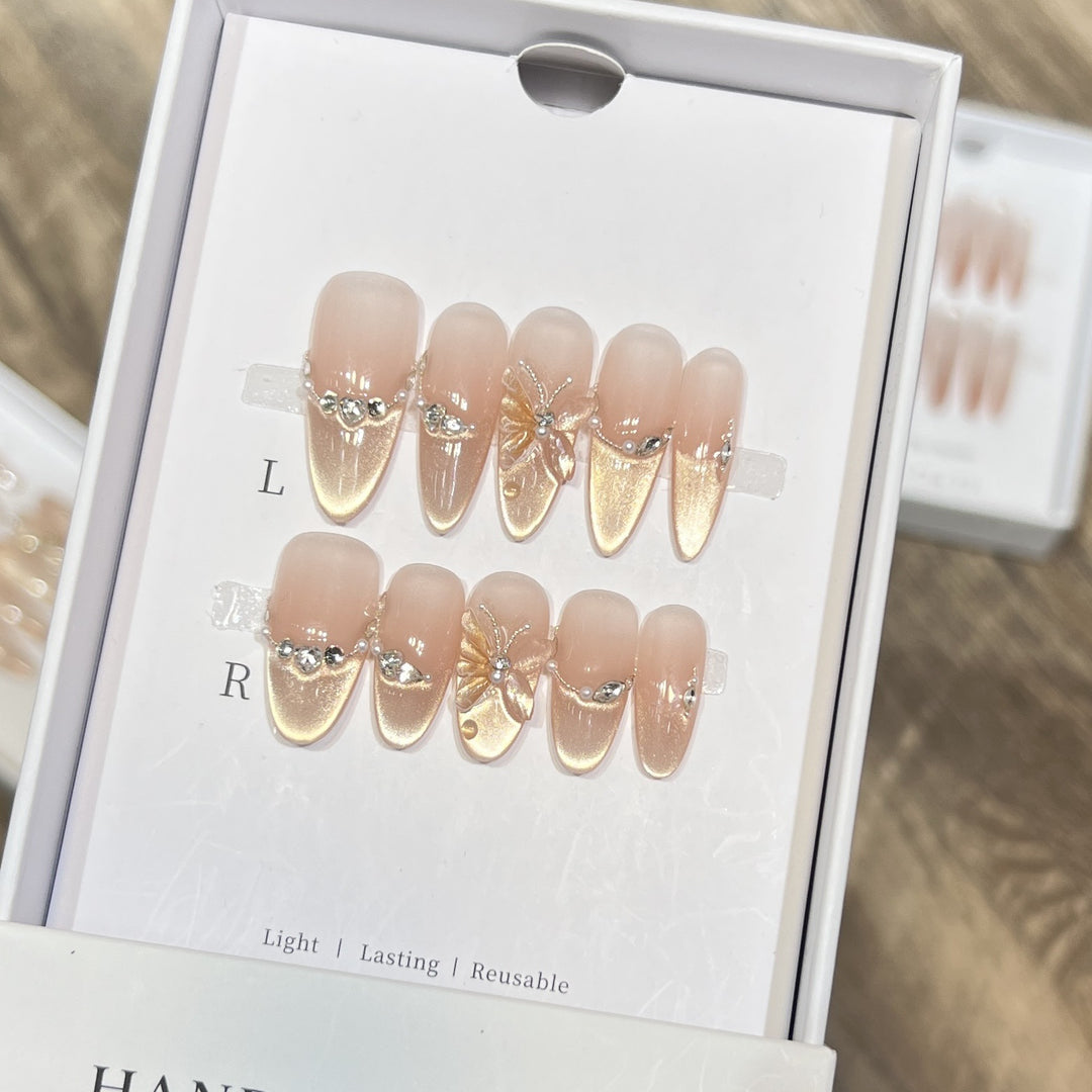 Elegante Schmetterling-Akzent Druck-Nagel-Set Karnz
