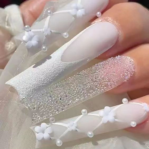 Elegantes dekoratives Nagelkunst-Presse-Set Karnz