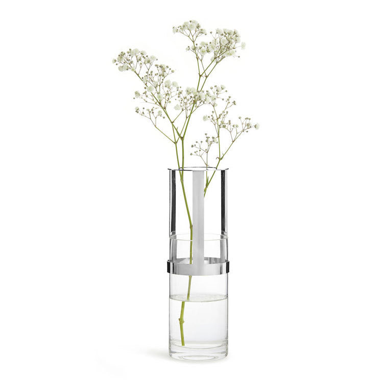 Eleganter Glas- und Goldkerzenhalter