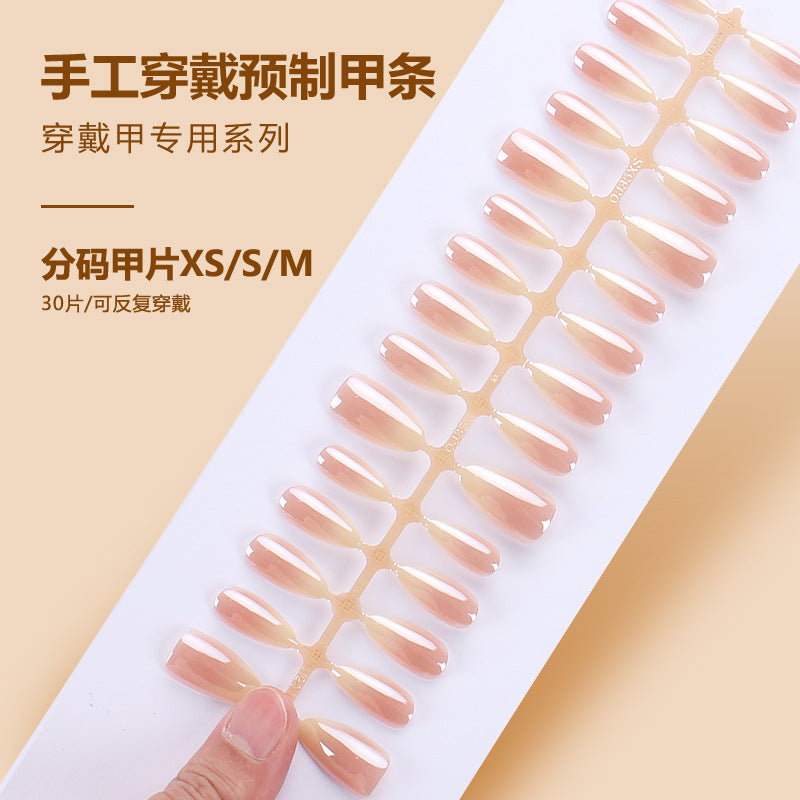 Elegantes Stiletto Press-On-Nagelset mit natürlichem Ombre-Finish Karnz